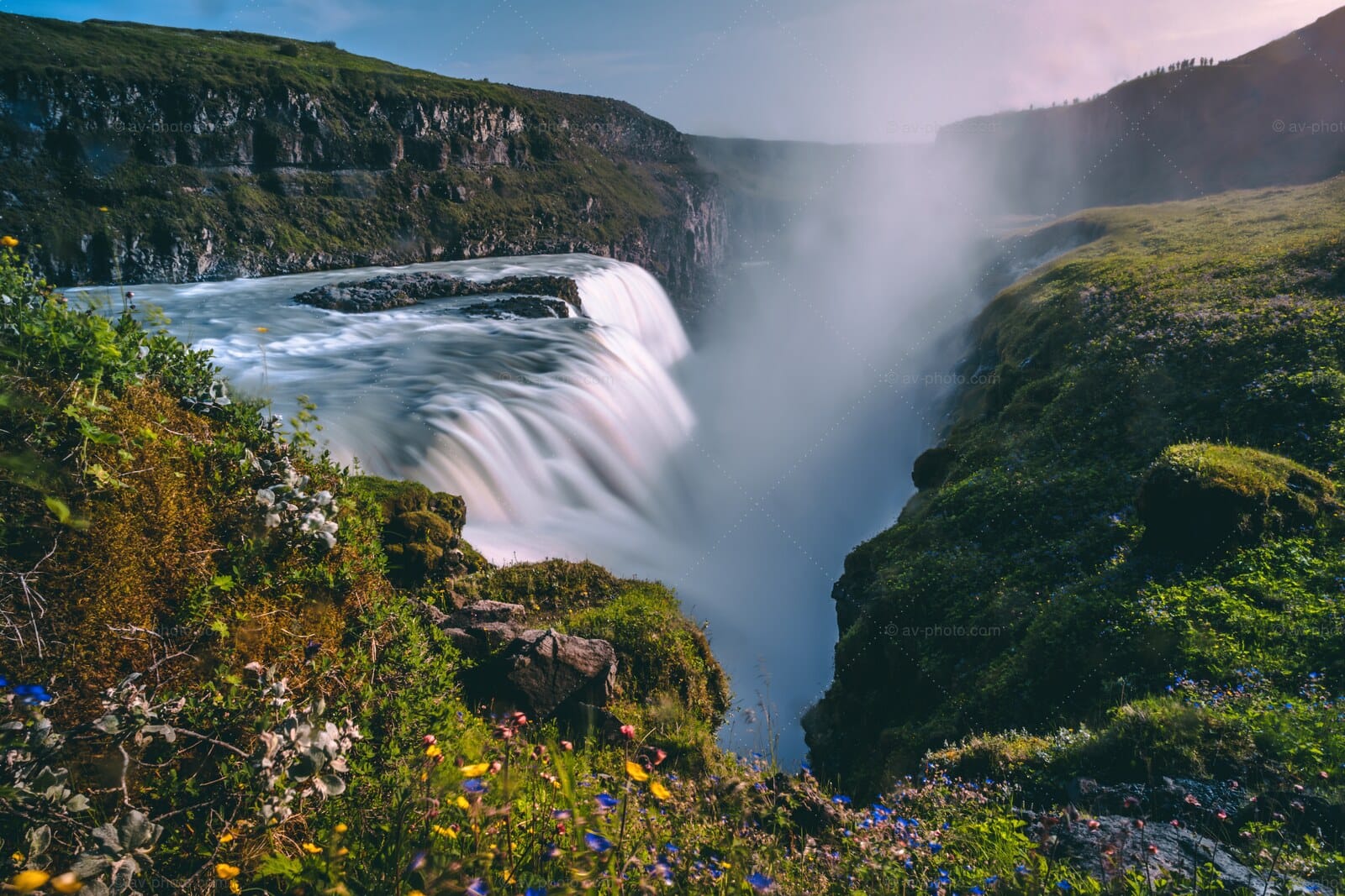 Gullfoss Thunder